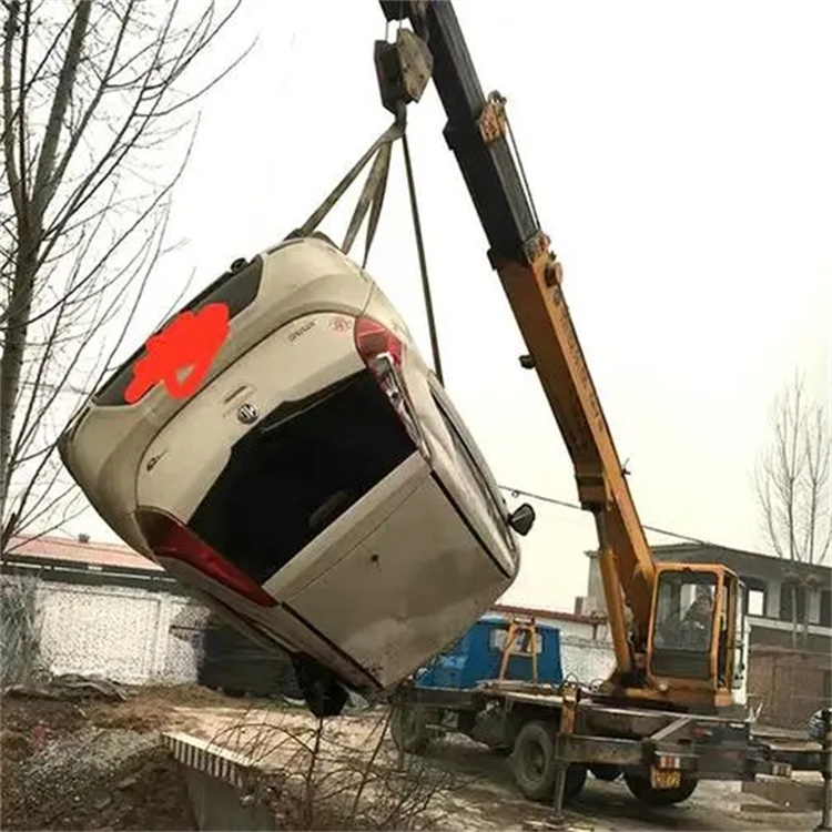 八所镇随时待命，吊车24小时道路救援服务全解析