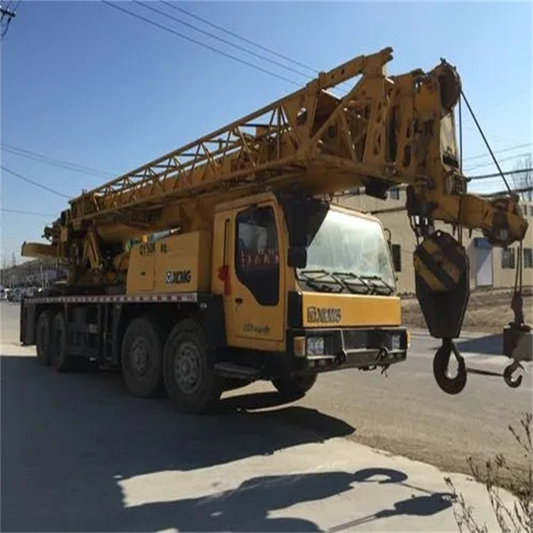 八所镇哪里有专业吊车出租